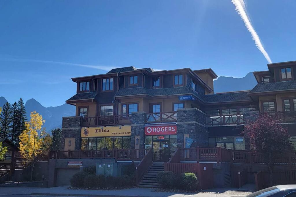 C202 Town Centre, Mtn View, Sleeps 7, Ac, Free Parking